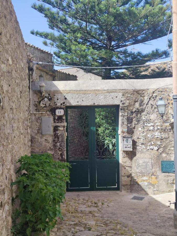 Cortile Via Sales 11 Apartment Erice Exterior photo